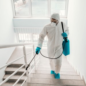 공공시설과 복지기관의 안전을 위한 방역 및 소독 봉사활동 이미지