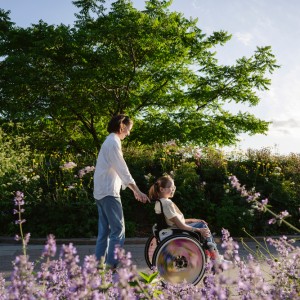 장애인분들의 일상과 이동을 돕는 지원 봉사활동 진행 이미지